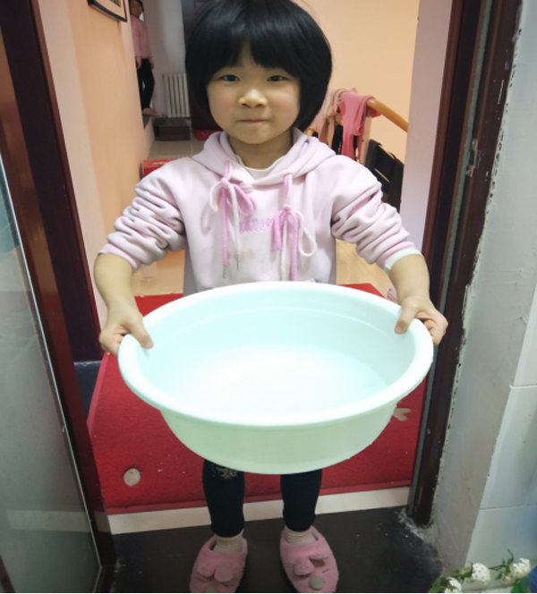 1584094306786411.png 榜样少年:爸爸你在武汉请放心,我和妹妹帮你照顾好妈妈2108.png
