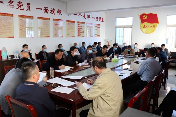 图一：潢川县教体局召开义务教育均衡发展业务培训会.JPG